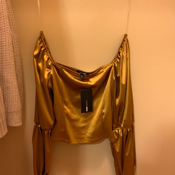 Clothes - Picture 6 of 12